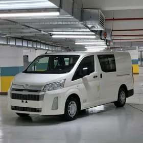 Toyota Hiace 2020