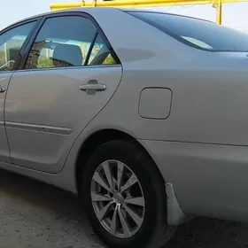 Toyota Camry 2004