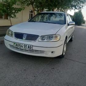 Nissan Sunny 2004