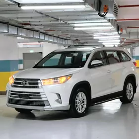 Toyota Highlander 2019