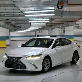 Lexus ES 350 2019