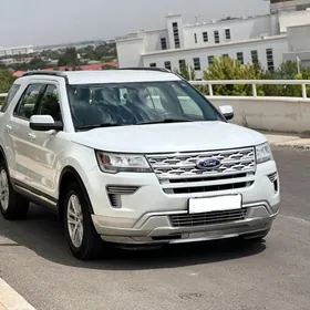 Ford Explorer 2019