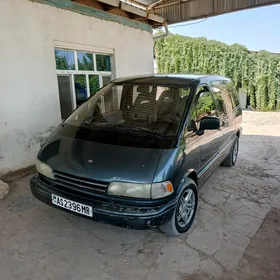 Toyota Previa 1991