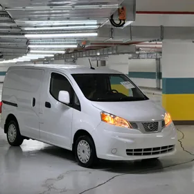 Nissan NV200 2021