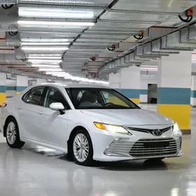 Toyota Camry 2020