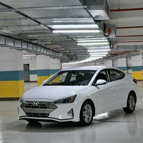 Hyundai Elantra 2019