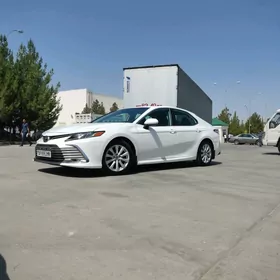 Toyota Camry 2020