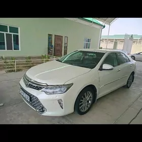 Toyota Camry 2017