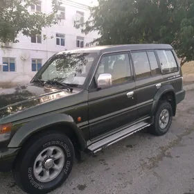 Mitsubishi Pajero 1997