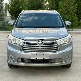 Toyota Highlander 2016