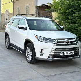 Toyota Highlander 2019