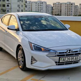 Hyundai Elantra 2019