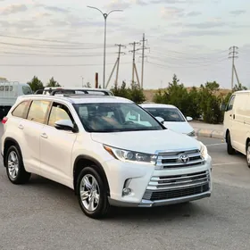 Toyota Highlander 2018