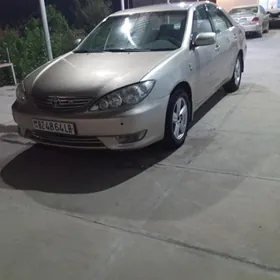 Toyota Camry 2004