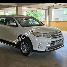 Toyota Highlander 2019