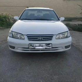 Toyota Camry 2000