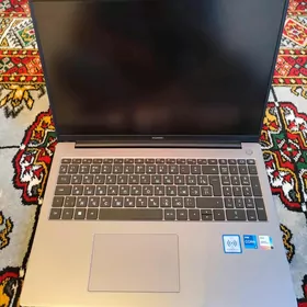 Huawei Matebook D16