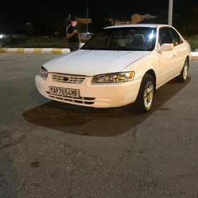 Toyota Camry 1998