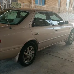 Toyota Camry 1998