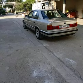 BMW 525 1989