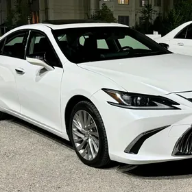 Lexus ES 350 2019