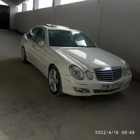 Mercedes-Benz E320 2003