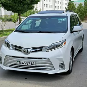 Toyota Sienna 2017