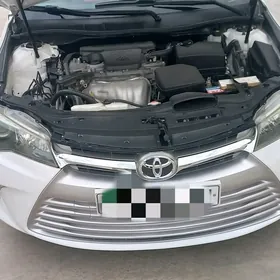 Toyota Camry 2015