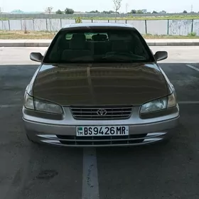 Toyota Camry 1997