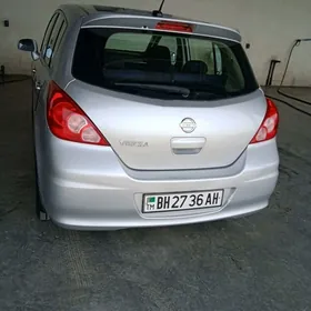 Nissan Versa 2010