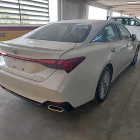 Toyota Avalon 2022