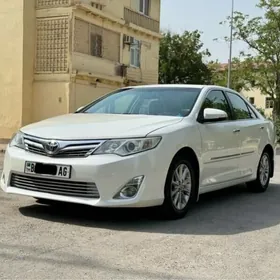 Toyota Camry 2013