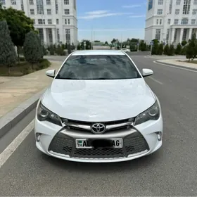 Toyota Camry 2017