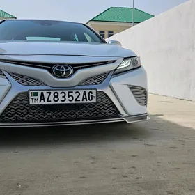 Toyota Camry 2020