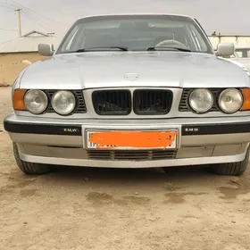 BMW 525 1990