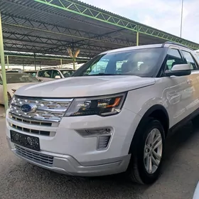 Ford Explorer 2019