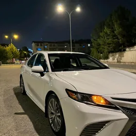 Toyota Camry 2020