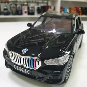Железная машинка BMW X5