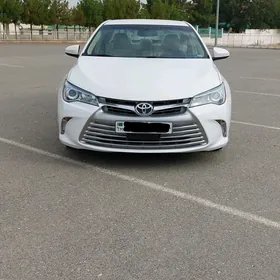 Toyota Camry 2016