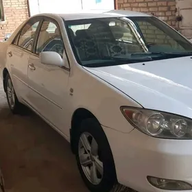 Toyota Camry 2004