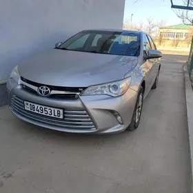 Toyota Camry 2017