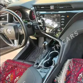 Toyota Camry 2018