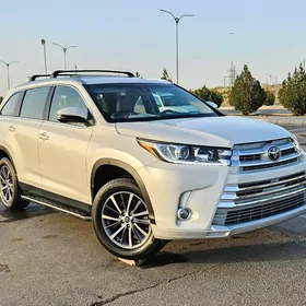 Toyota Highlander 2019