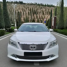 Toyota Camry 2013