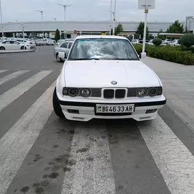 BMW 525 1992