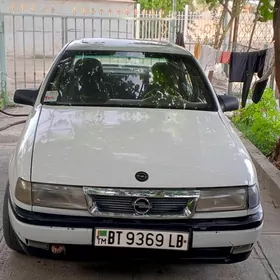 Opel Vectra 1989