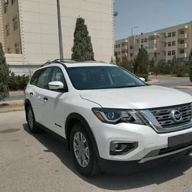 Nissan Pathfinder 2020