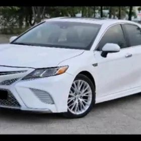 Toyota Camry 2018