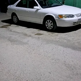 Toyota Camry 1999