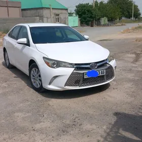 Toyota Camry 2016